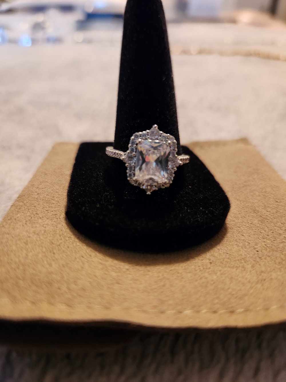 S925 Halo Emerald-Cut Cubic Zirconia Ring